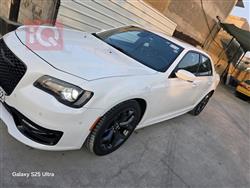 کرایسلەر 300